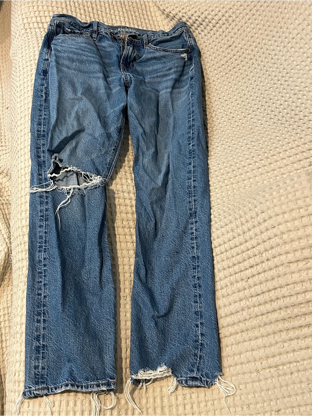 Classic Blue Women's Distressed Straight-Leg Jeans American Eagle Back2school
